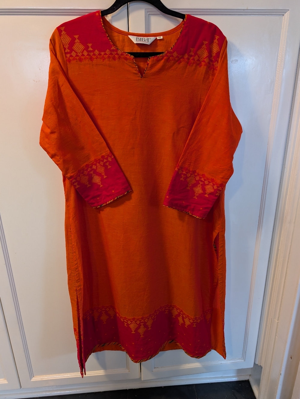 NWOT Cotton Women's Long Kurta With Matching Churidar Leggings